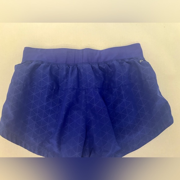 NIKE’S WOMEN’S PURPLE SIZE MEDIUM RUNNING SHORTS DRI FIT - Picture 5 of 6
